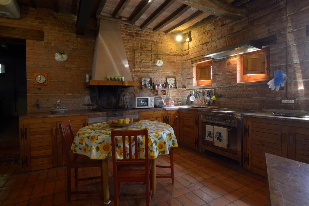 Agriturismo Borgo Del Papa Badia  Exteriér fotografie